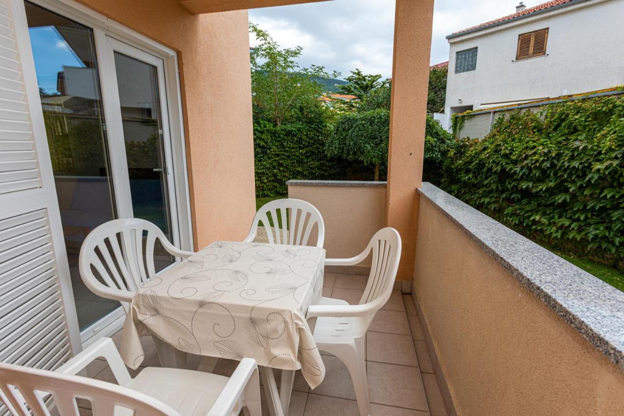 Apartments Crnekovic IV Baška Exterior foto