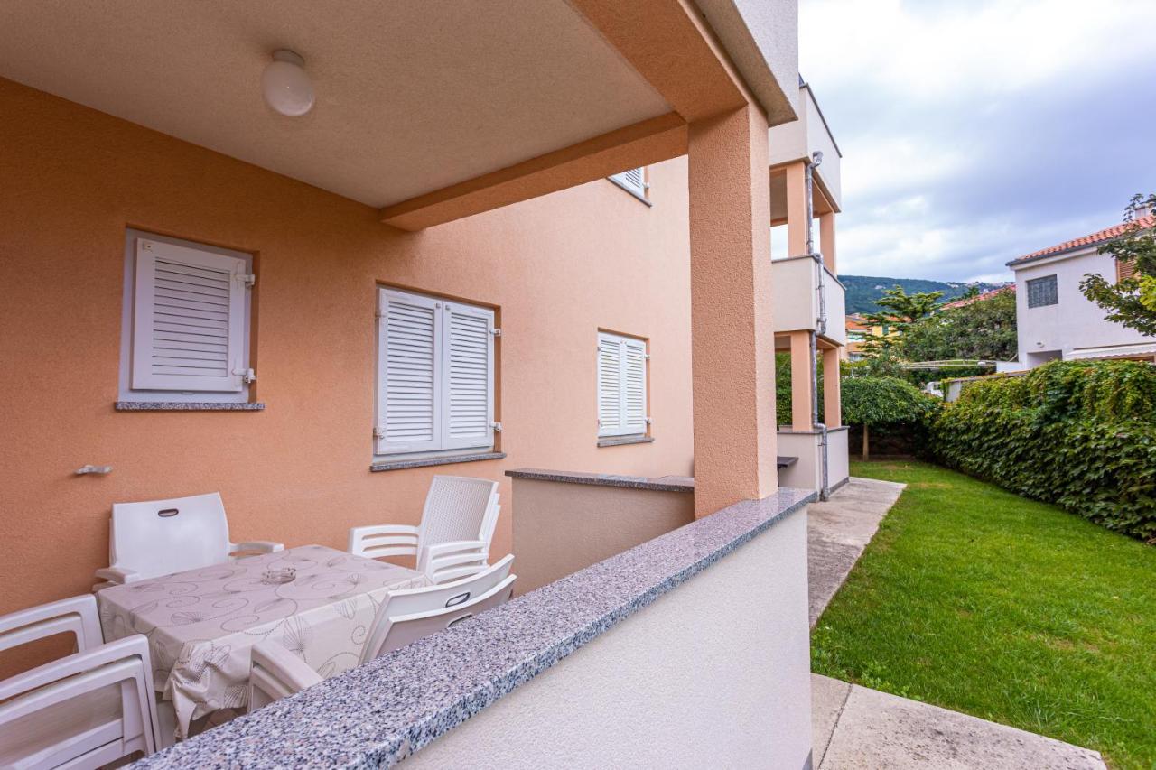 Apartments Crnekovic IV Baška Exterior foto