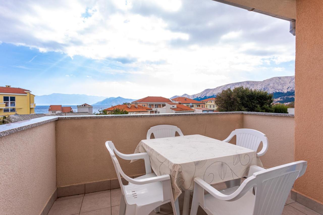 Apartments Crnekovic IV Baška Exterior foto
